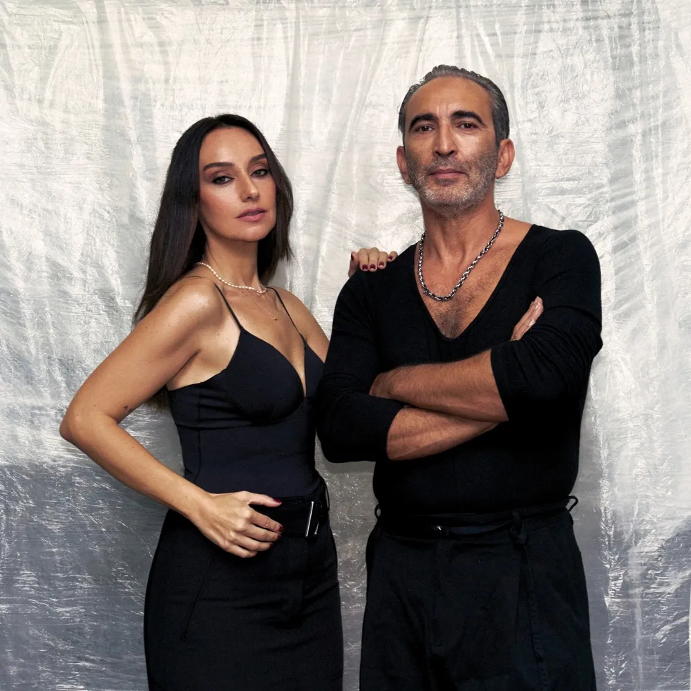Türkü Akbayram - Her Neyse cover art
