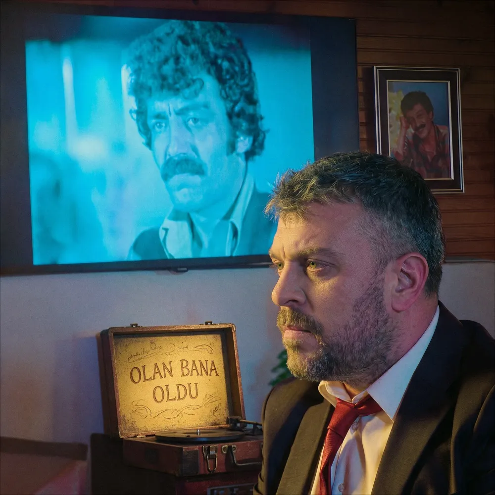 Müslüm Gürses - Olan Bana Oldu cover art